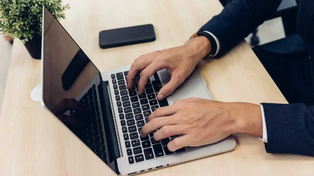 Die Rolle von EEAT im Marketing mit ChatGPT.